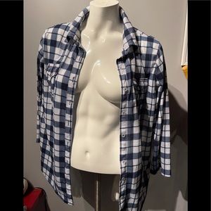 Women’s long sleeve button down shirt